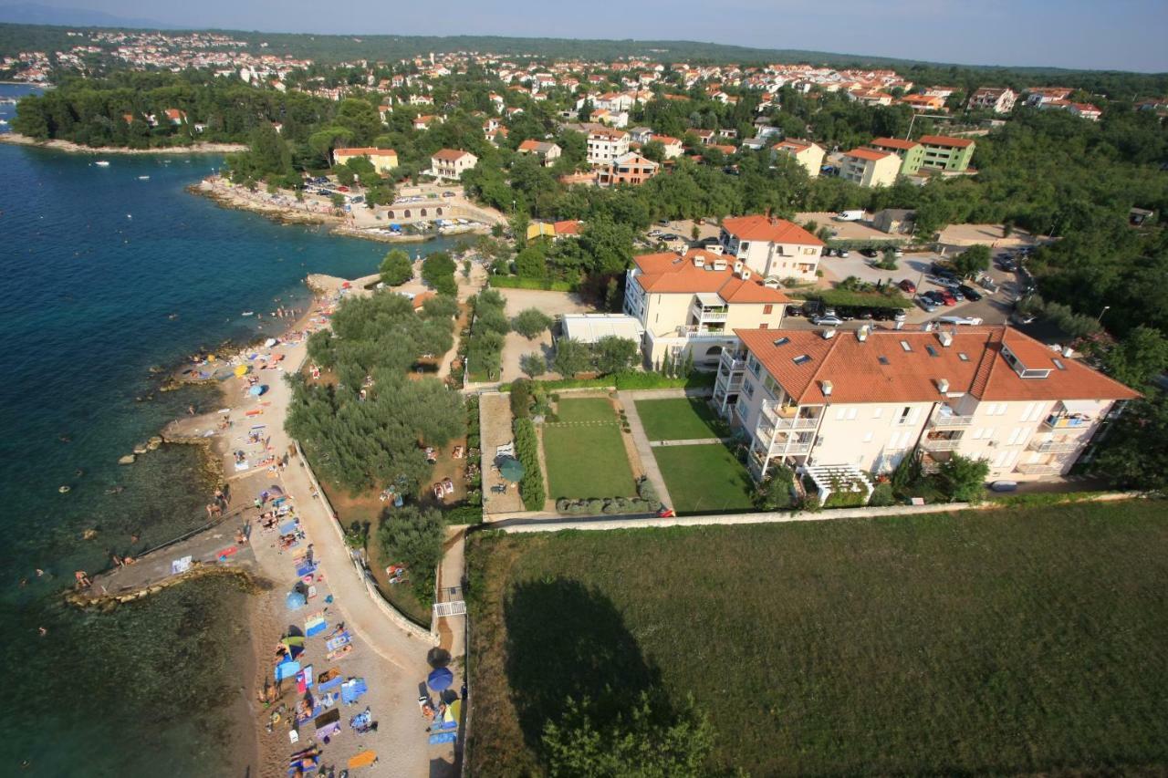 Apartments Marija & Anton Malinska Exterior foto